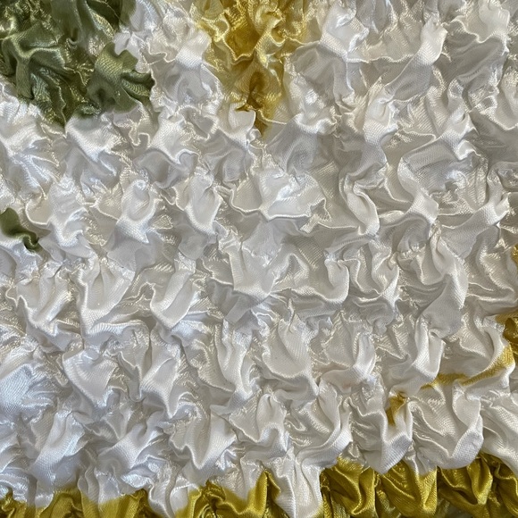 Silky. Lightweight, textured top. Super pretty! - Picture 3 of 3